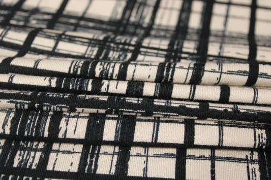 Tissu maille jersey - imprimé à carreaux - écru et noir - photo 2/4 | So Tissus