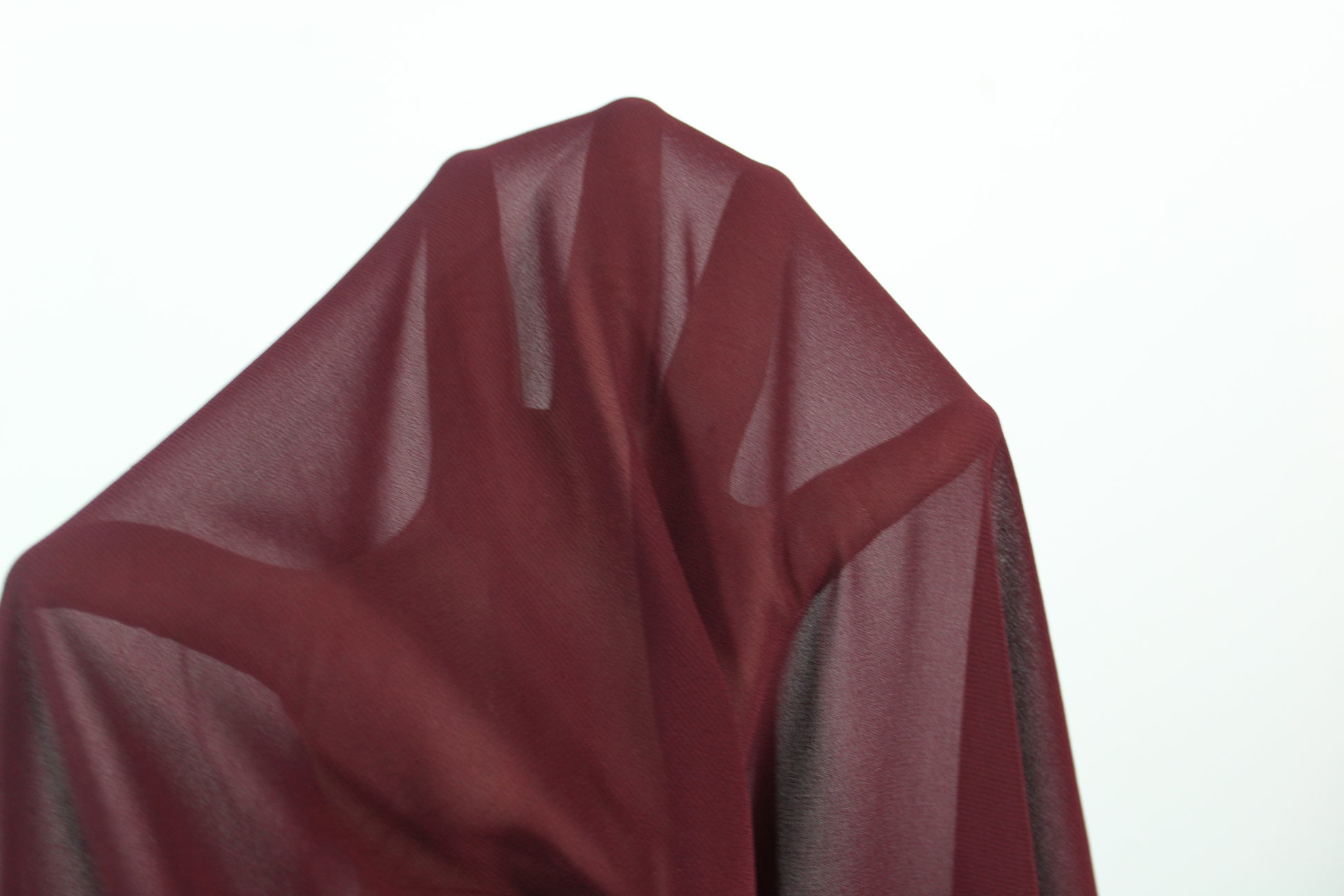 Tissu crêpe georgette  - bordeaux - photo 4/4 | So Tissus