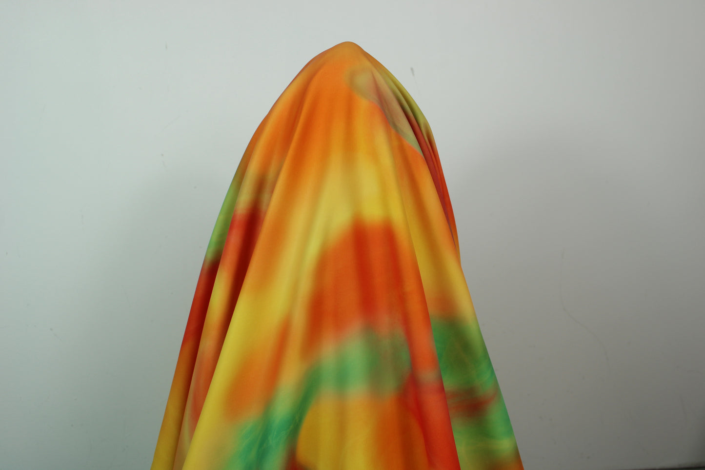 Tissu crêpe japonais - imprimé tie and dye - ton orange - photo 3/4 | So Tissus