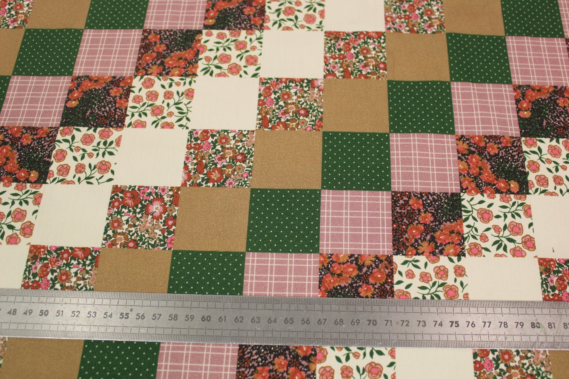 Tissu toile de coton - imprimé patchwork - photo 4/4 | So Tissus