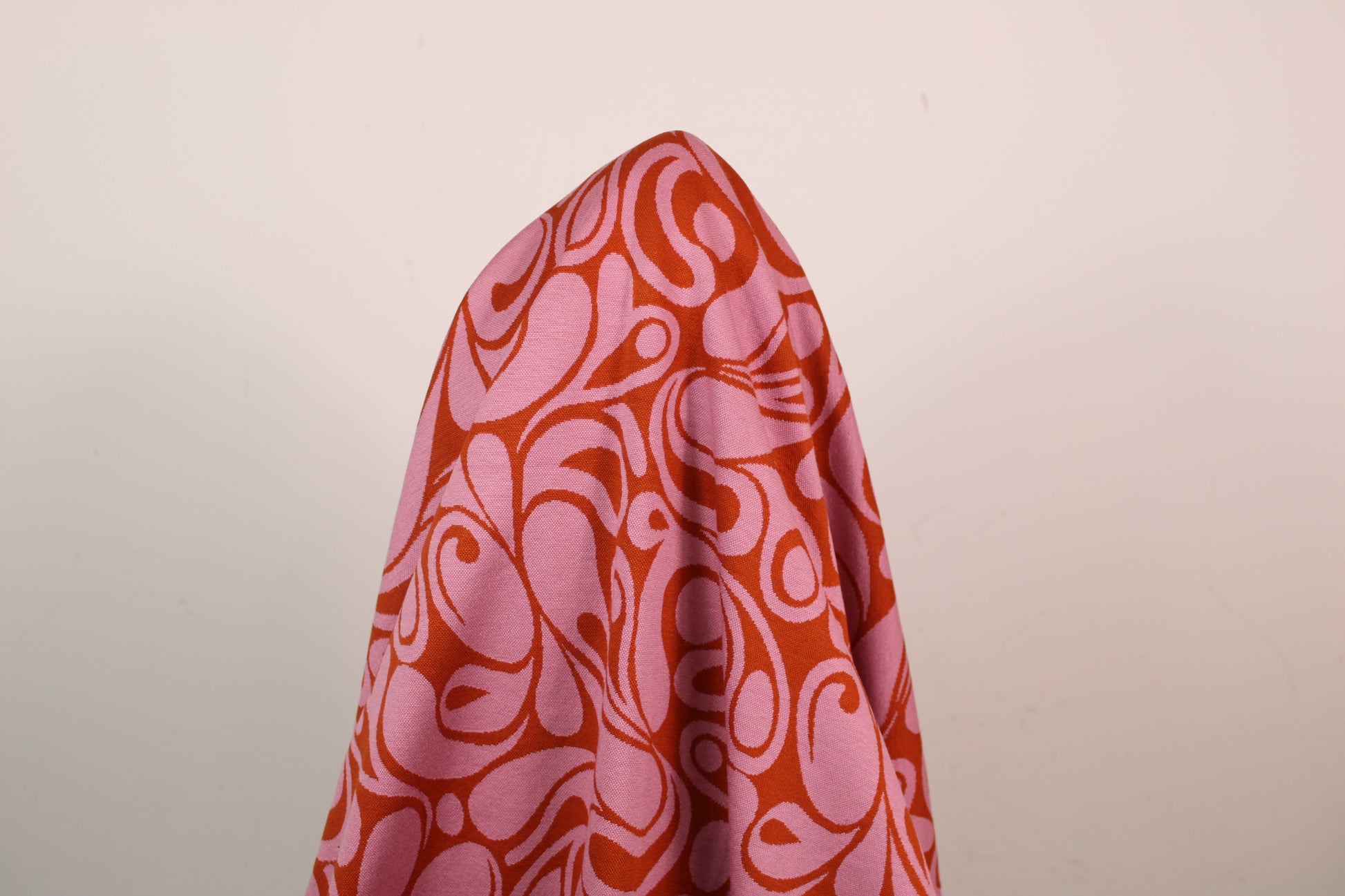 Tissu maille - imprimé rosace - rose et orange - photo 4/4 | So Tissus