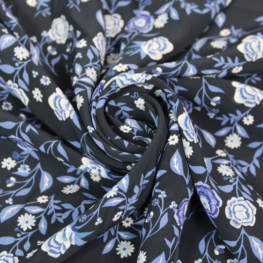 Tissu crêpe viscose - imprimé fleuri - ton bleu marine - photo 1/4 | So Tissus