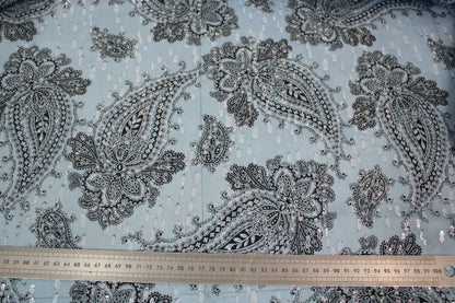 Tissu mousseline de soie- imprimé cachemire - ton bleu ciel et argenté - photo 4/5 | So Tissus