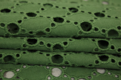 Tissu broderie anglaise - kaki - photo 2/3 | So Tissus