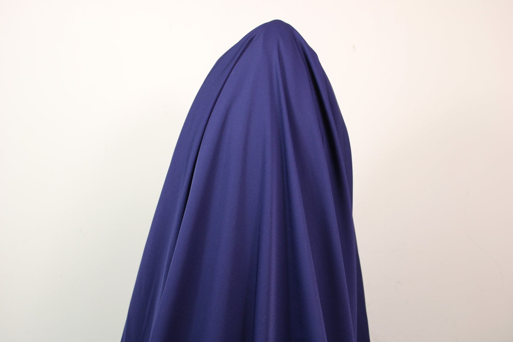 Tissu microfibre stretch - bleu nuit - photo 3/3 | So Tissus