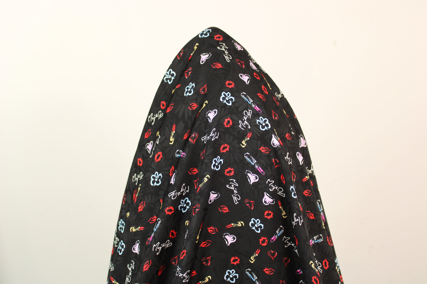 Tissu viscose - imprimé rouge à lèvre - photo 3/4 | So Tissus
