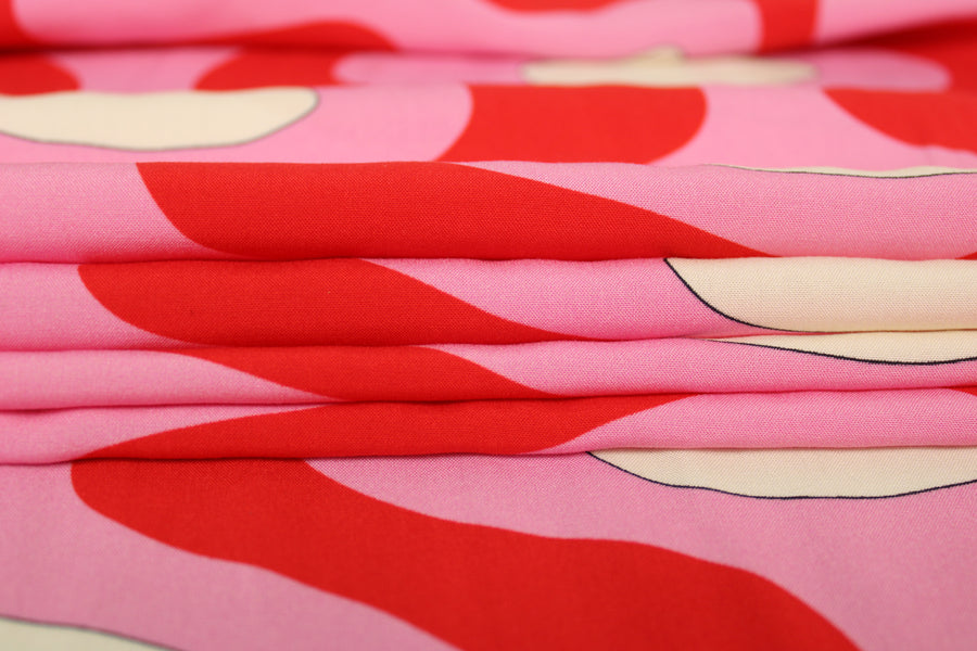 Tissu viscose - imprimé géométrique - rose et rouge
