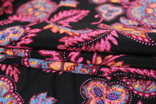 Tissu crêpe viscose - imprimé cachemire fleuri - rose et noir - photo 2/4 | So Tissus