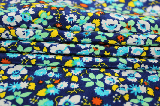 Tissu crêpe de chine 100% soie - imprimé fleuri - ton bleu - photo 2/4 | So Tissus