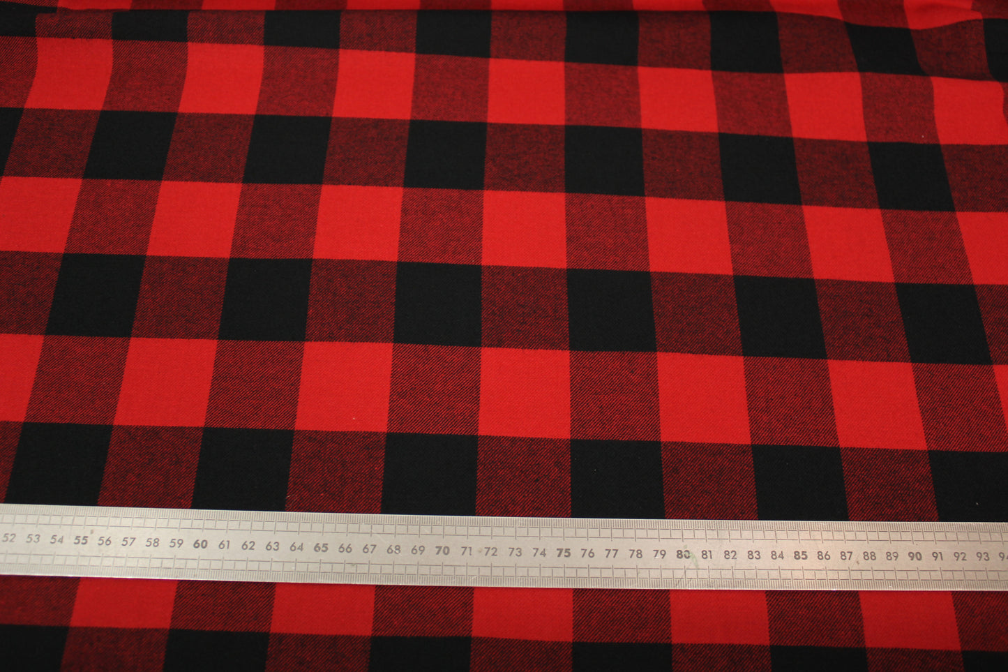 Tissu flanelle coton - à carreaux - noir et rouge - photo 4/4 | So Tissus