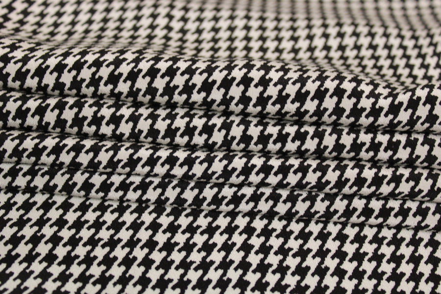 Tissu crêpe de chine 100% soie - imprimé pied de poule  - noir et blanc