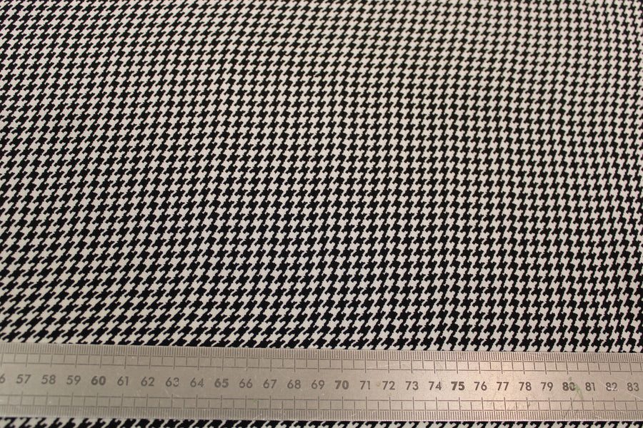 Tissu crêpe de chine 100% soie - imprimé pied de poule  - noir et blanc