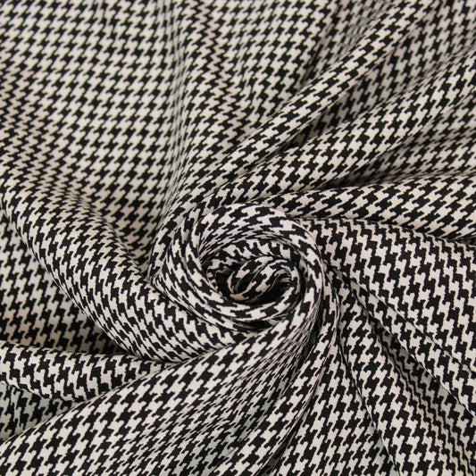 Tissu crêpe de chine 100% soie - imprimé pied de poule  - noir et blanc - photo 1/4 | So Tissus