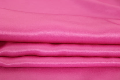 Tissu satin de viscose - rose - photo 2/3 | So Tissus