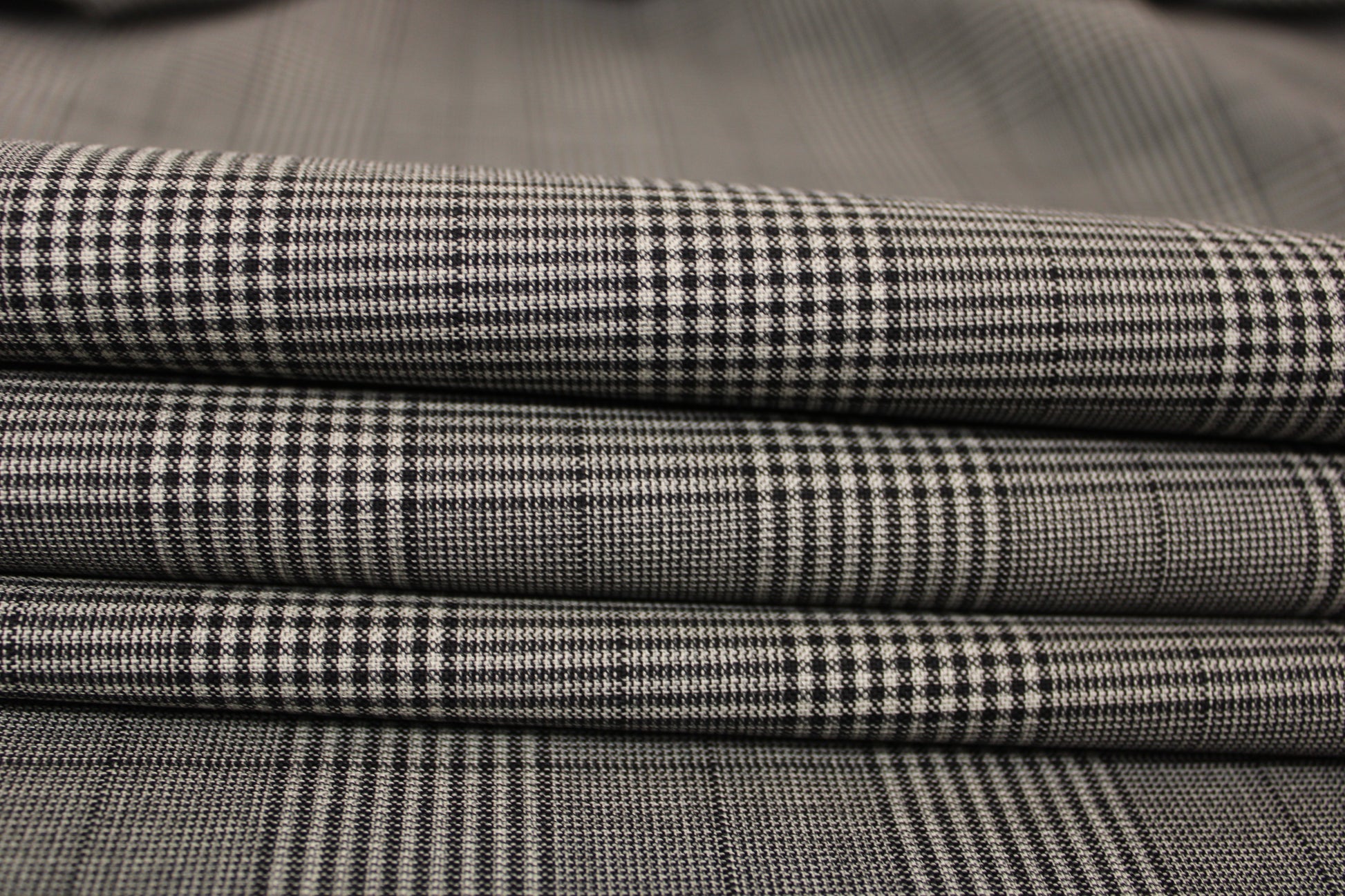 Tissu laine froide - prince de galles - ton gris - photo 2/4 | So Tissus