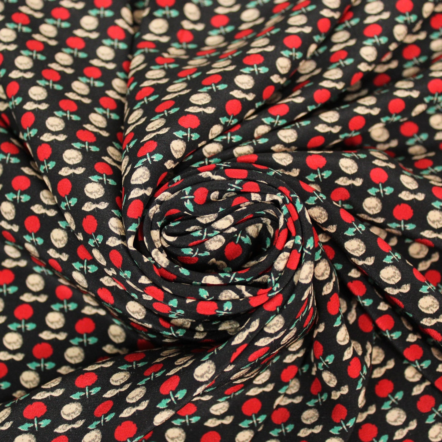 Tissu crêpe de chine 100% soie - imprimé cerises - photo 1/4 | So Tissus