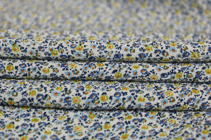 Tissu crêpon de soie - petite fleurs bleues et vertes - photo 2/4 | So Tissus