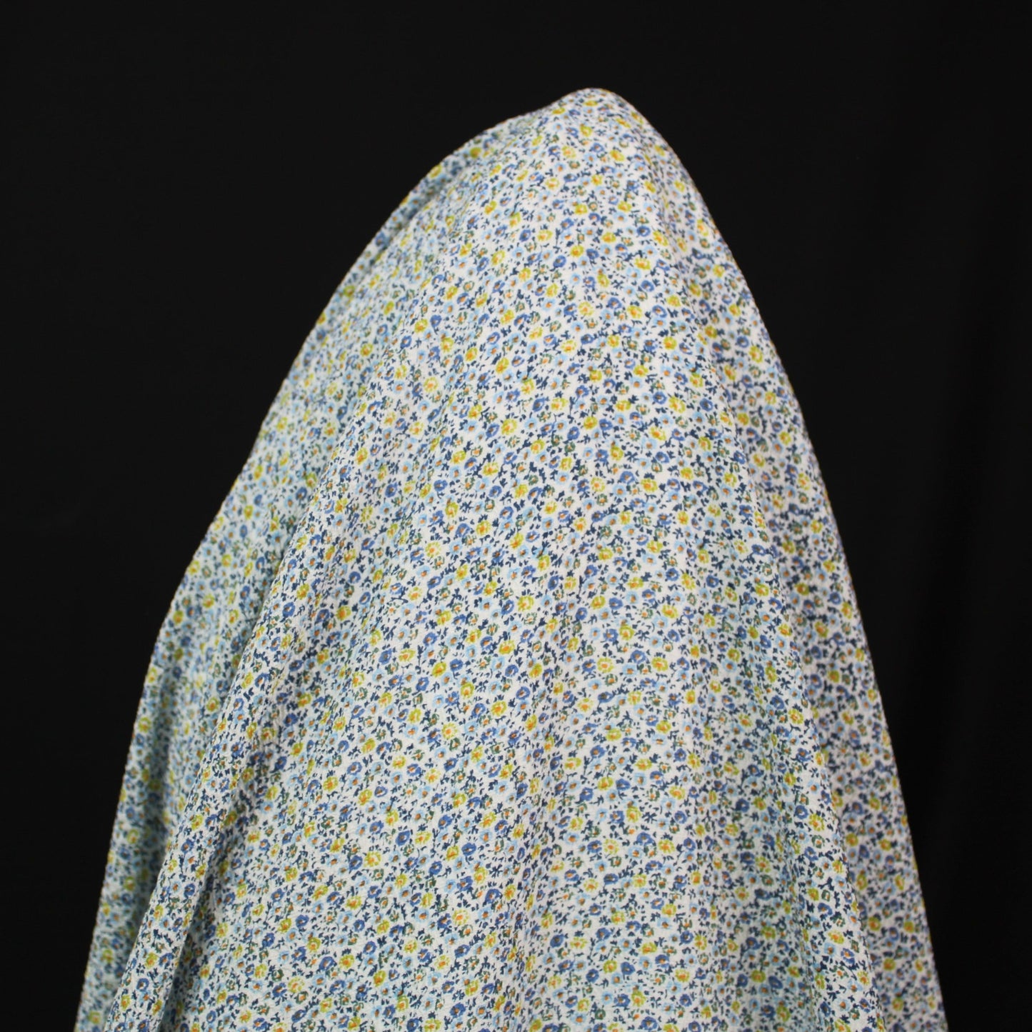 Tissu crêpon de soie - petite fleurs bleues et vertes - photo 3/4 | So Tissus
