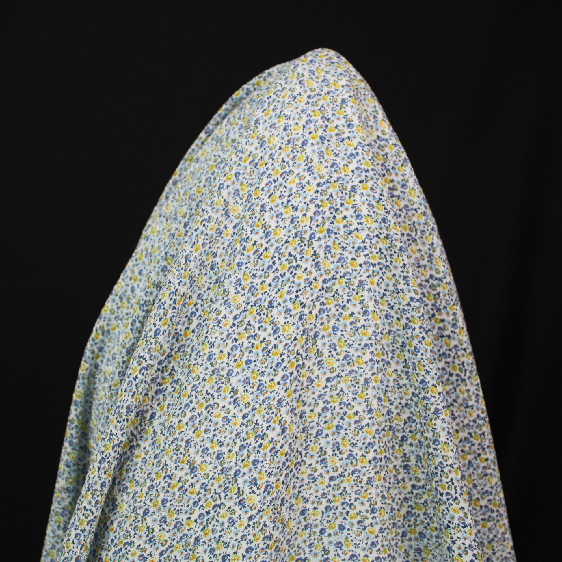 Tissu crêpon de soie - petite fleurs bleues et vertes - photo 3/4 | So Tissus