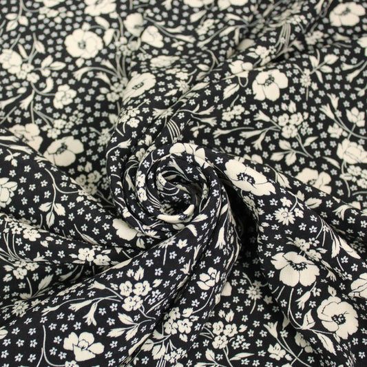 Tissu crêpe viscose - imprimé fleuri - noir et blanc - photo 1/4 | So Tissus