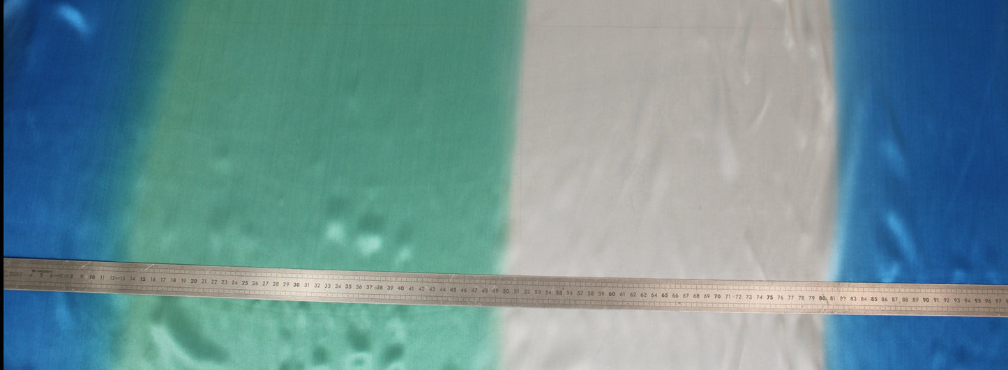 Tissu satin de soie - imprimé dégradé - ton bleu - photo 5/5 | So Tissus
