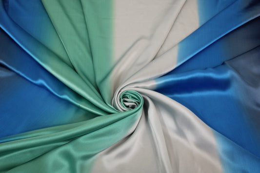 Tissu satin de soie - imprimé dégradé - ton bleu - photo 2/5 | So Tissus