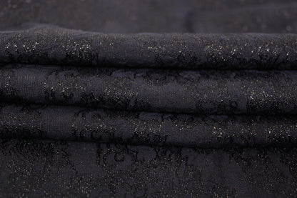 Tissu brocart - motif noir brillant - ton bleu marine - photo 2/4 | So Tissus