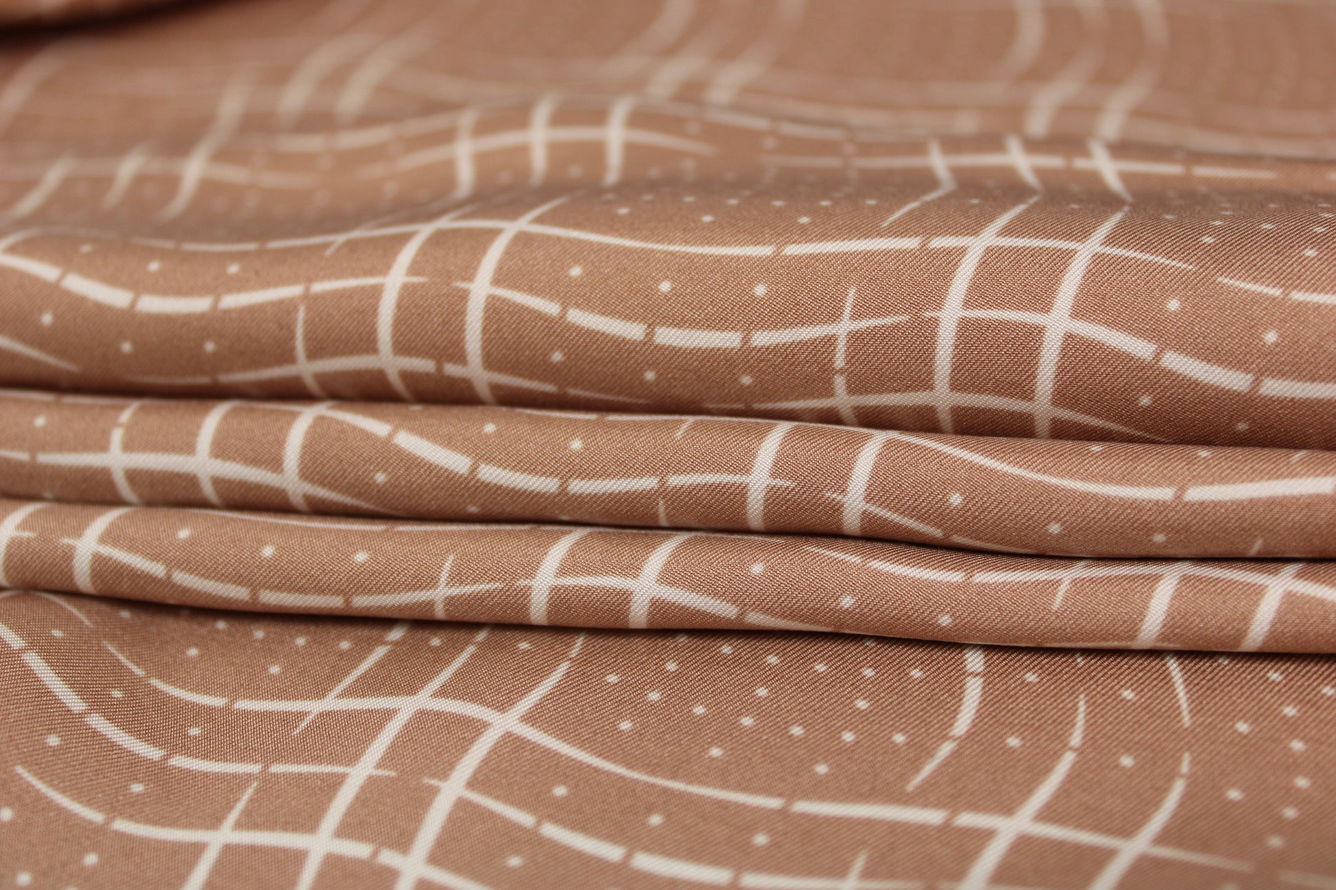 Tissu twill de soie - imprimé à carreaux - nude et blanc - photo 2/4 | So Tissus