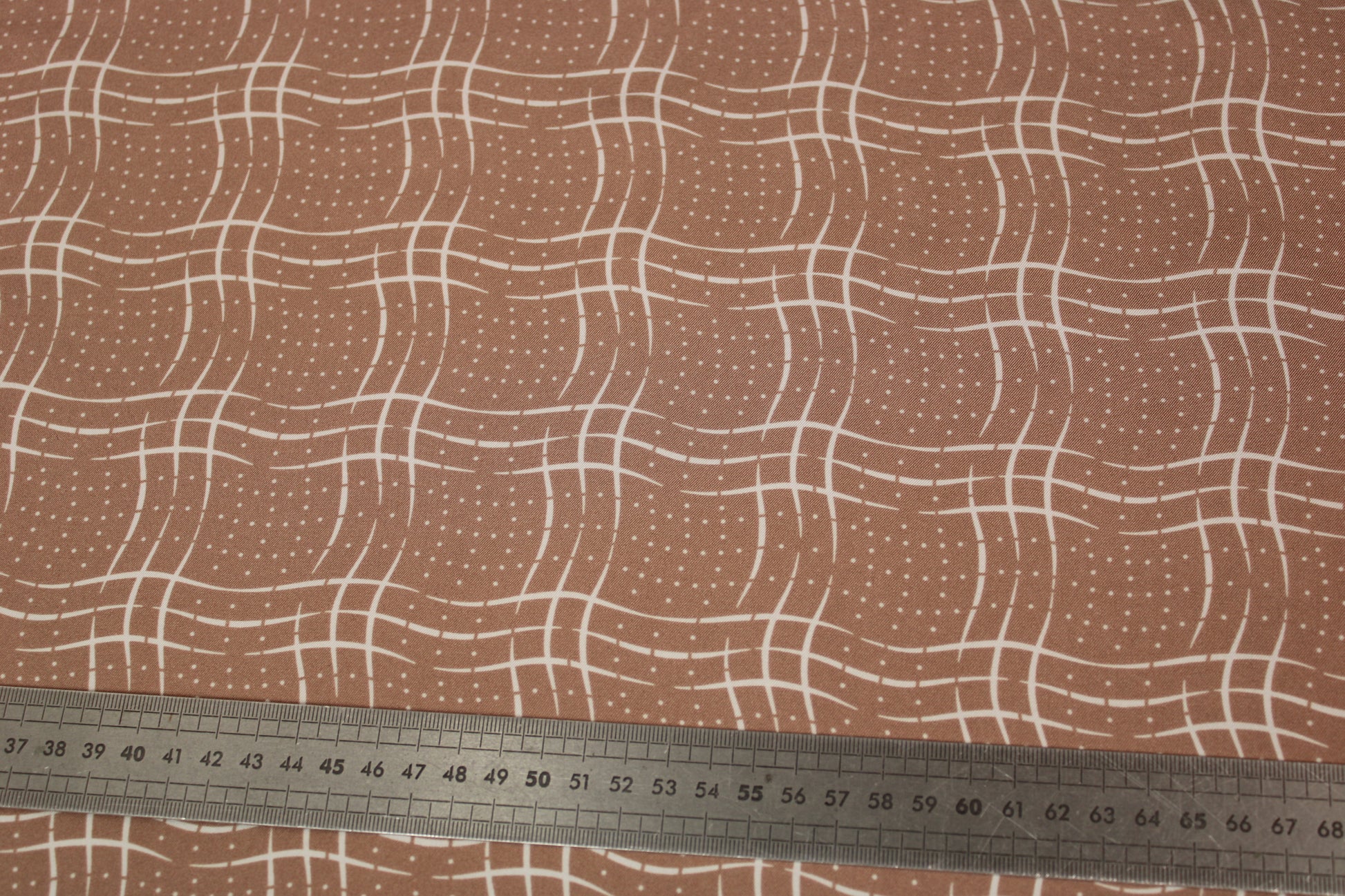 Tissu twill de soie - imprimé à carreaux - nude et blanc - photo 4/4 | So Tissus
