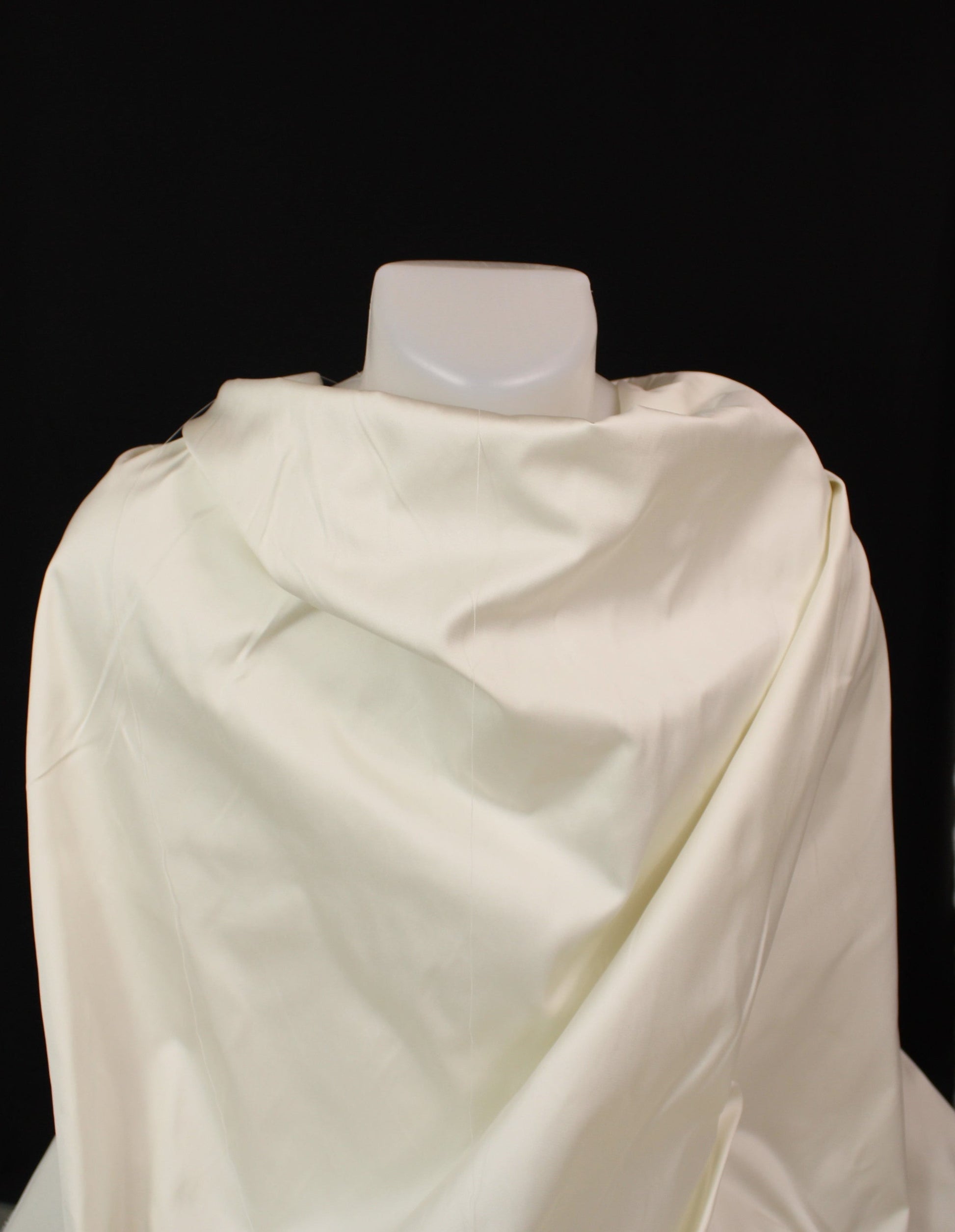 Tissu satin duchesse - ivoire - photo 4/4 | So Tissus
