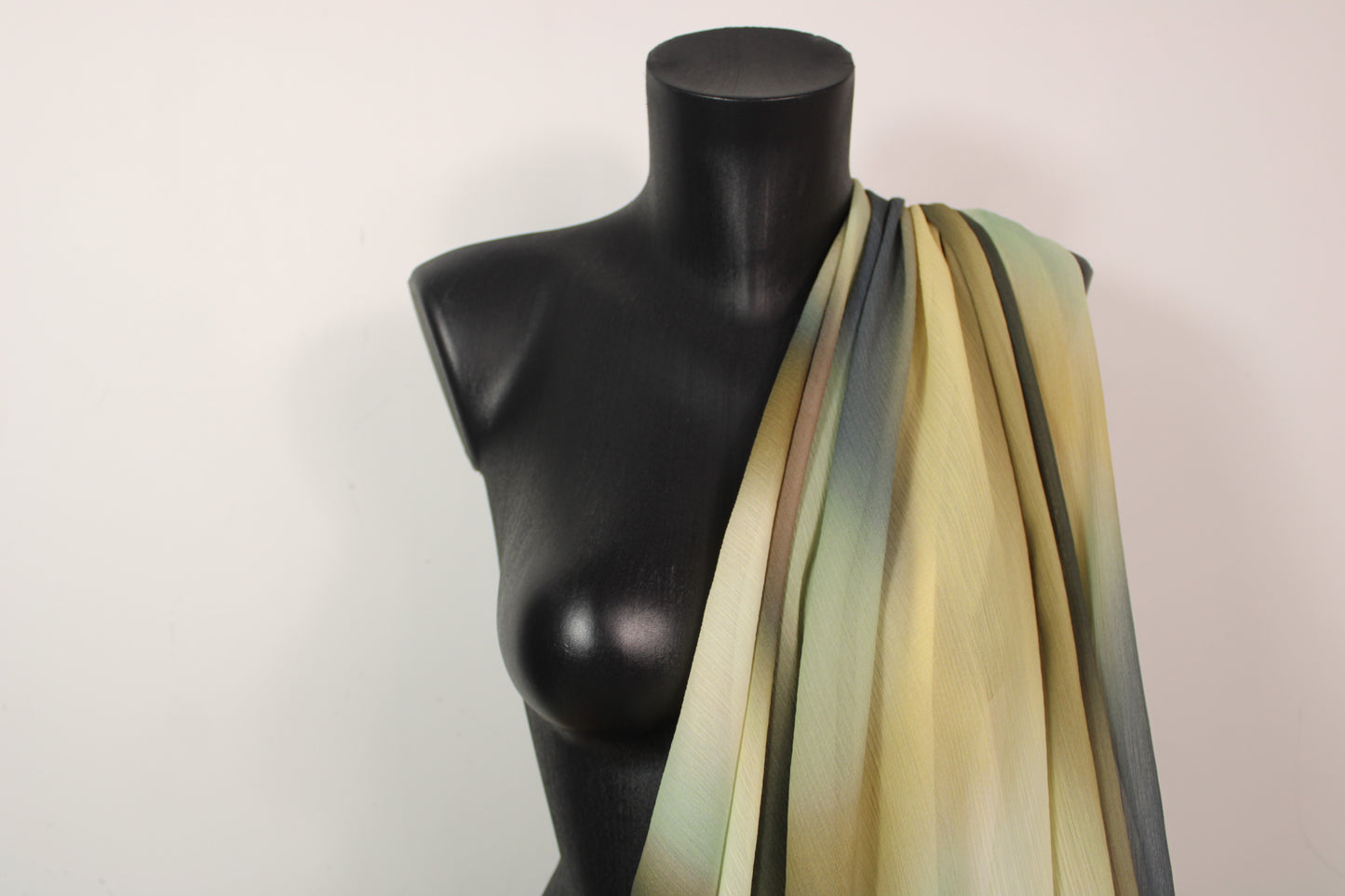 Tissu crêpon georgette  - imprimé tie and dye - photo 3/6 | So Tissus