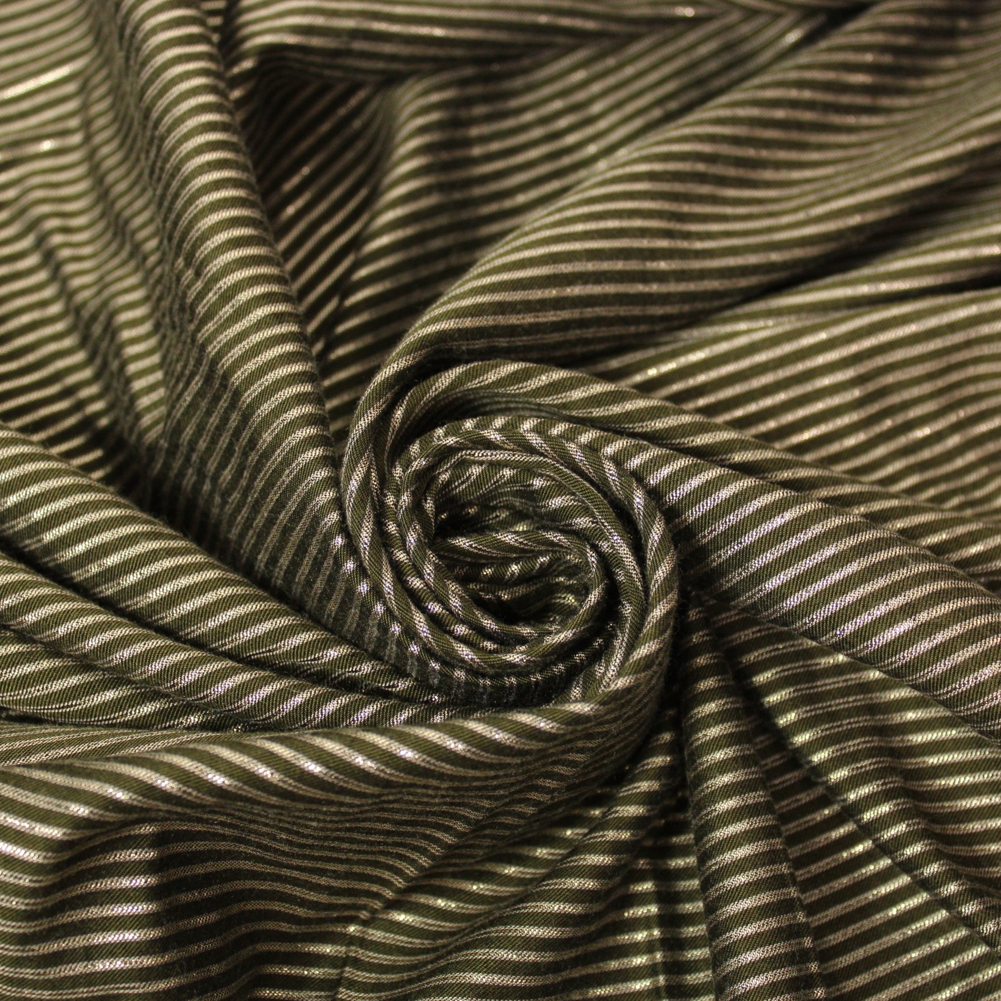 Tissu viscose - à rayures - kaki et doré - photo 1/5 | So Tissus