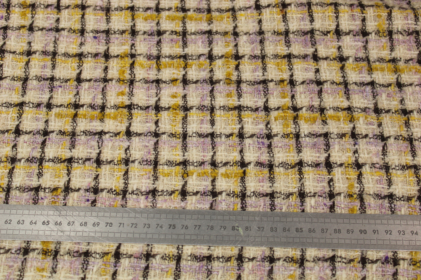 Tissu tweed de laine - à carreaux - ton écru - photo 4/5 | So Tissus