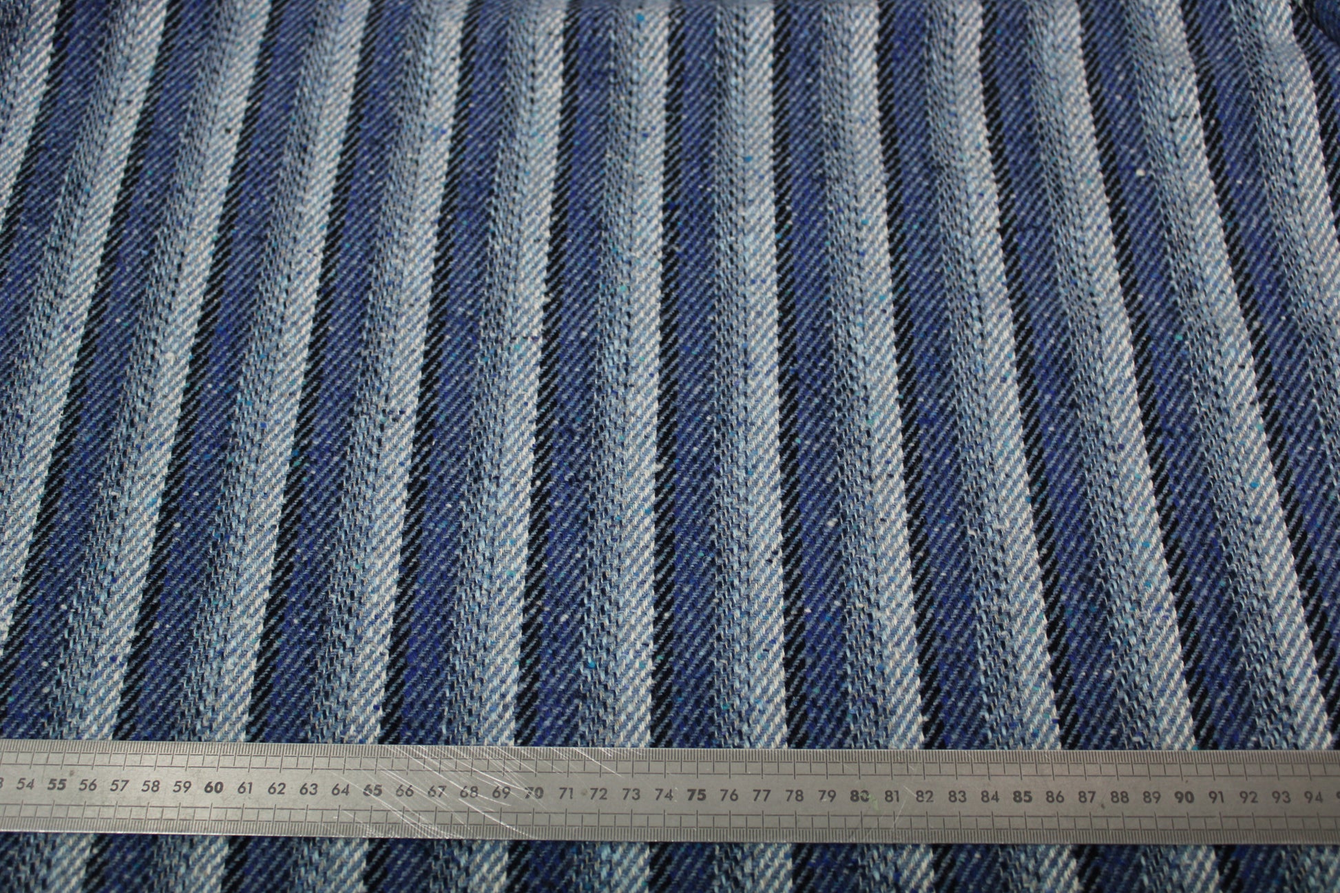 Tissu lainage - à rayures - ton bleu - photo 5/5 | So Tissus