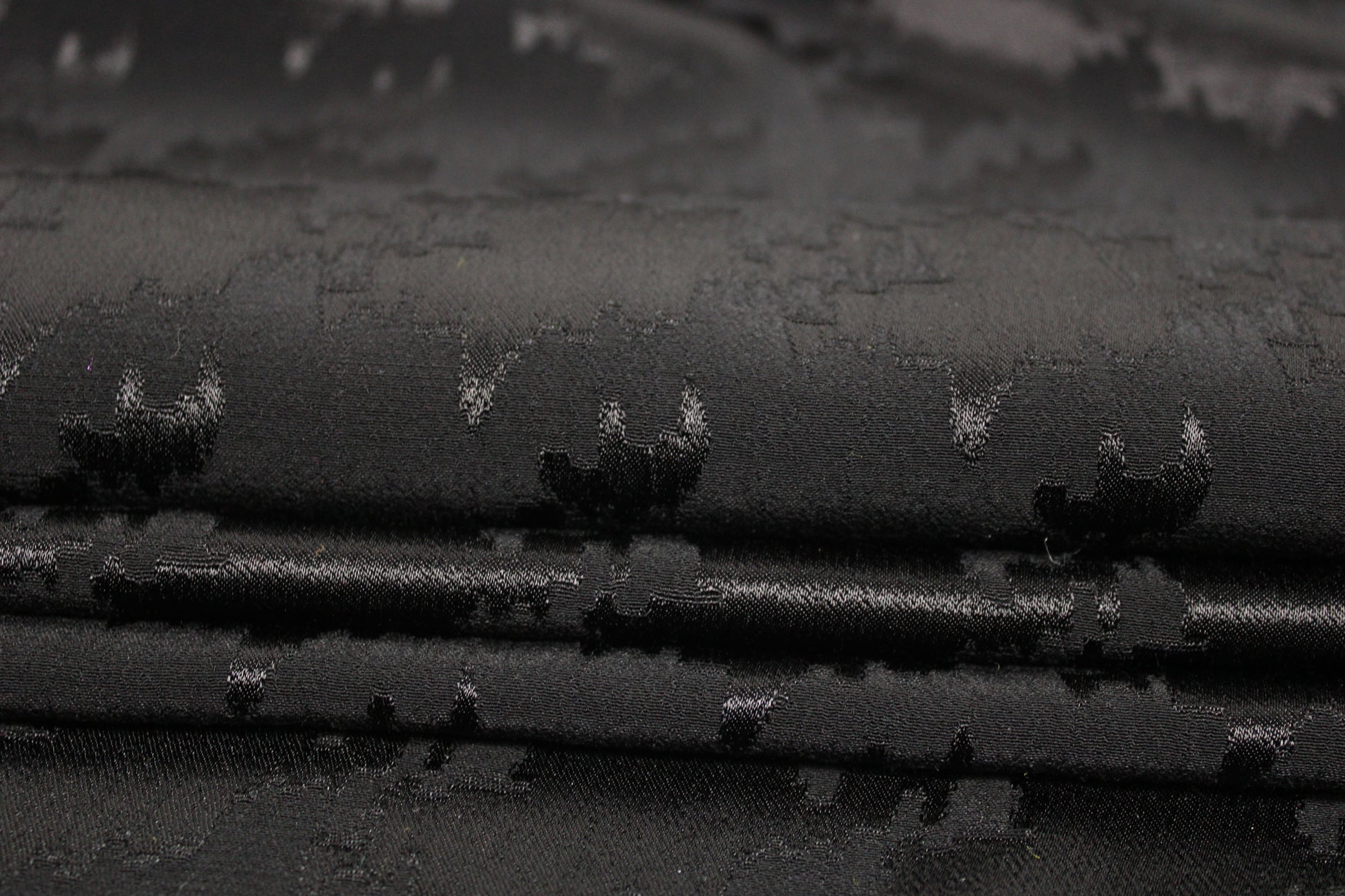 Tissu jacquard - imprimé pied de poule ton sur ton - noir - photo 2/5 | So Tissus