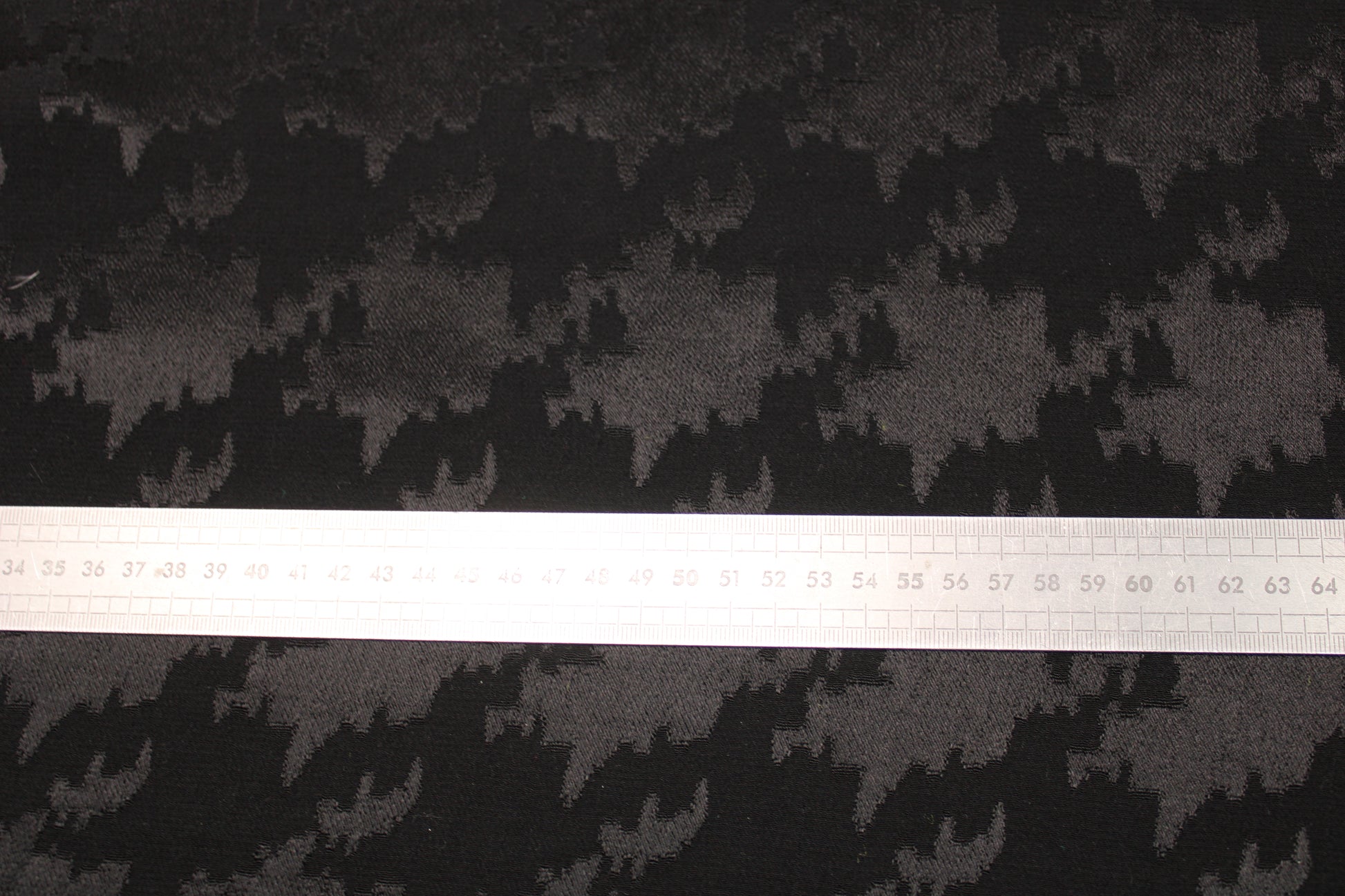 Tissu jacquard - imprimé pied de poule ton sur ton - noir - photo 5/5 | So Tissus