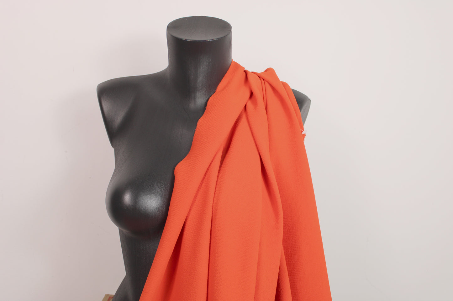 Tissu crêpe japonais - orange vif - photo 3/4 | So Tissus