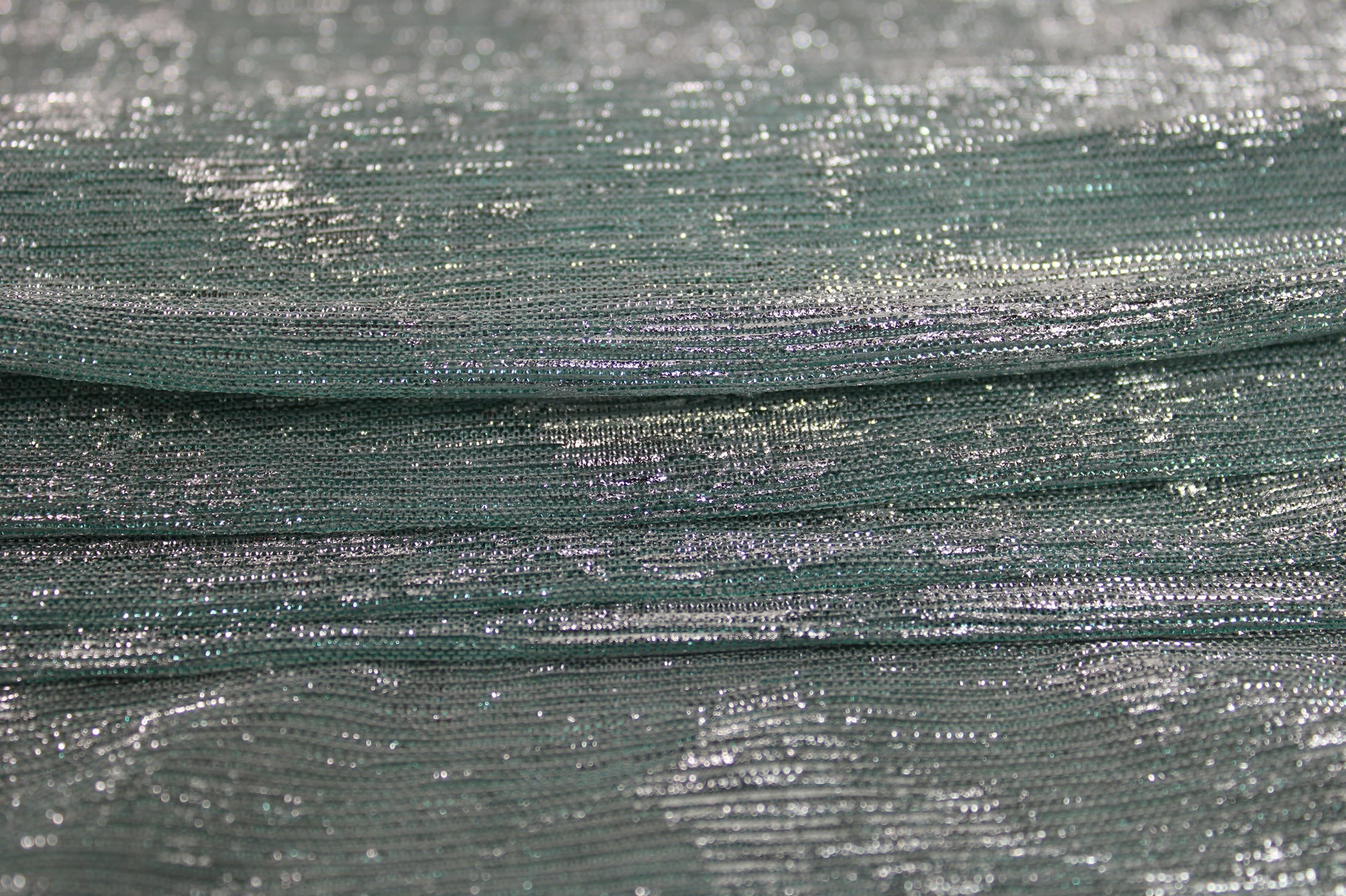 Tissu maille lurex - bleu ciel et argenté - photo 2/6 | So Tissus
