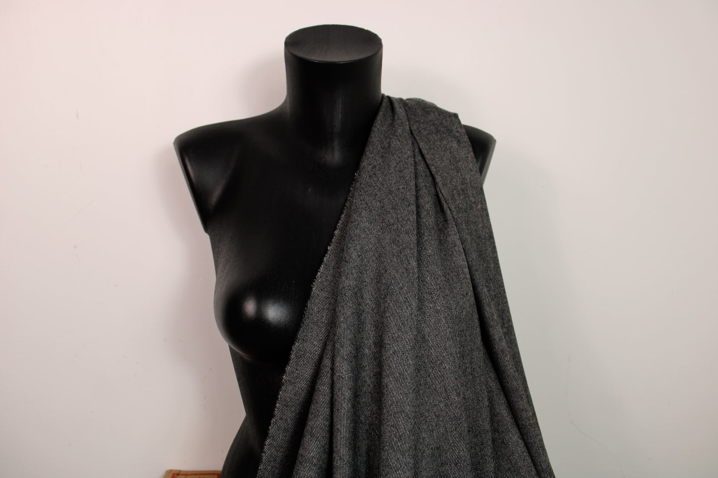 Tissu flanelle viscose - gris anthracite - photo 3/4 | So Tissus