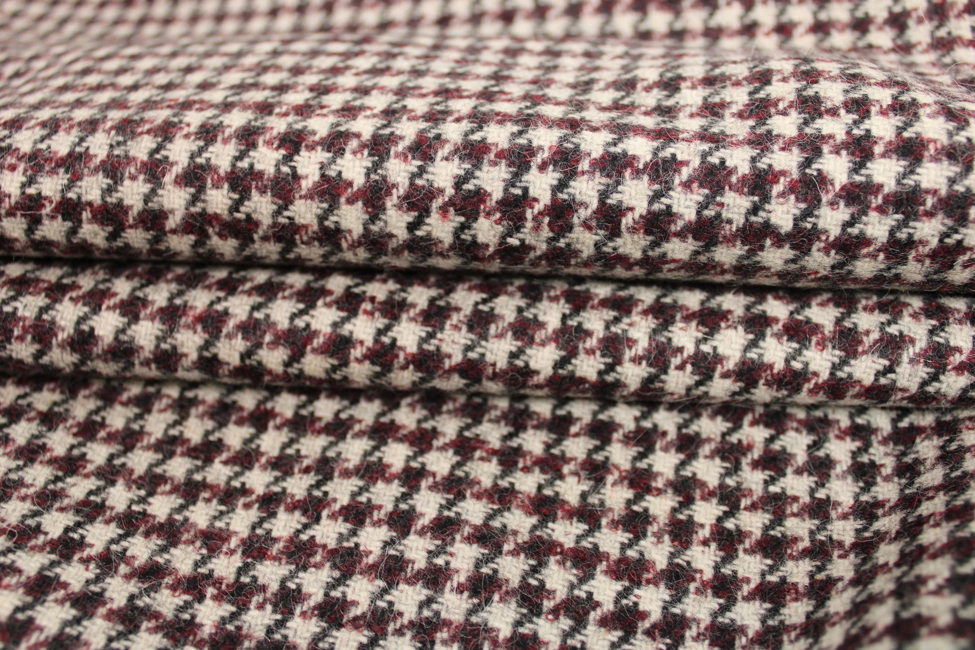 Tissu drap de laine double face - ton ecru et bordeaux - photo 4/10 | So Tissus