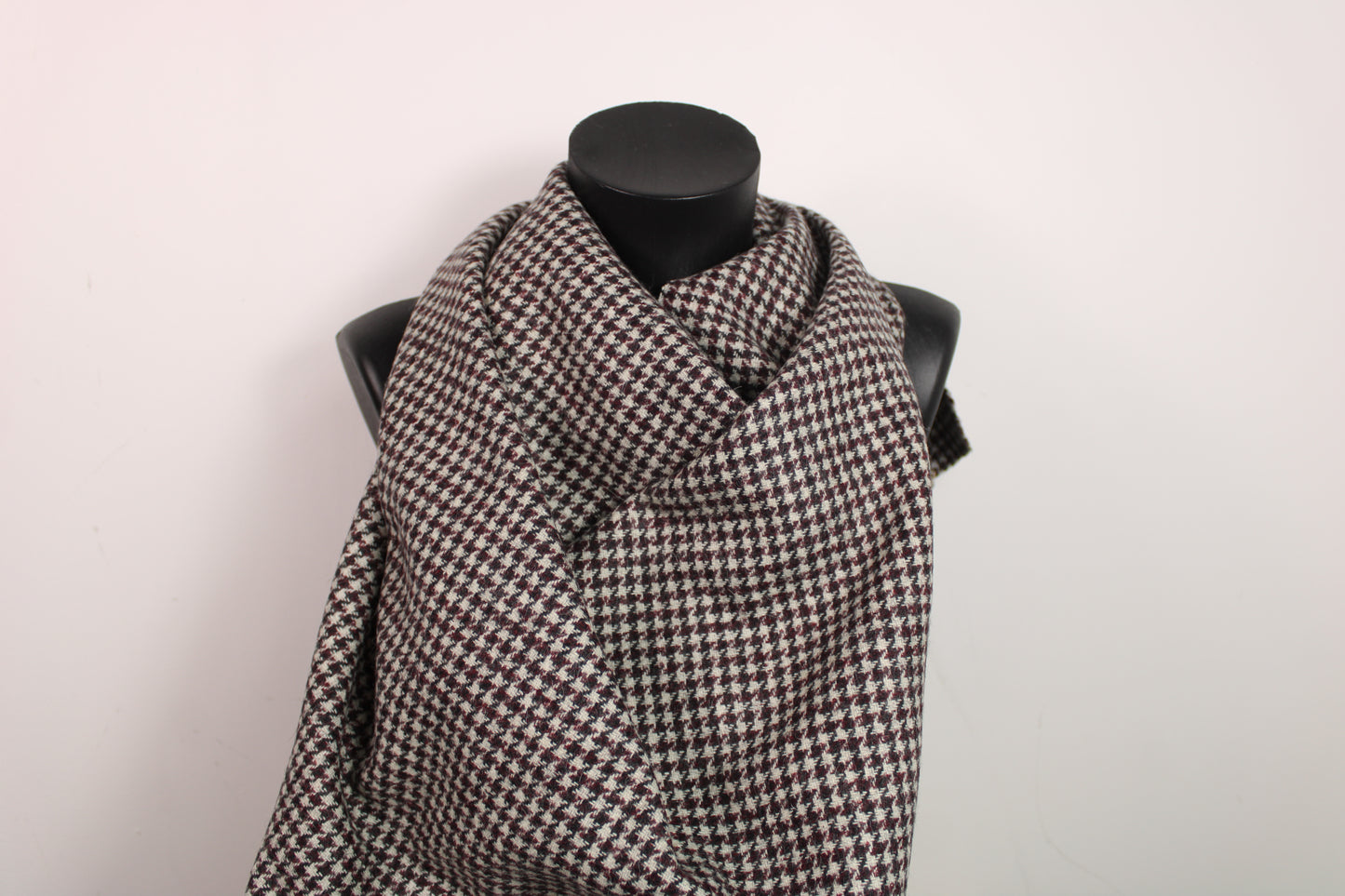 Tissu drap de laine double face - ton ecru et bordeaux - photo 8/10 | So Tissus