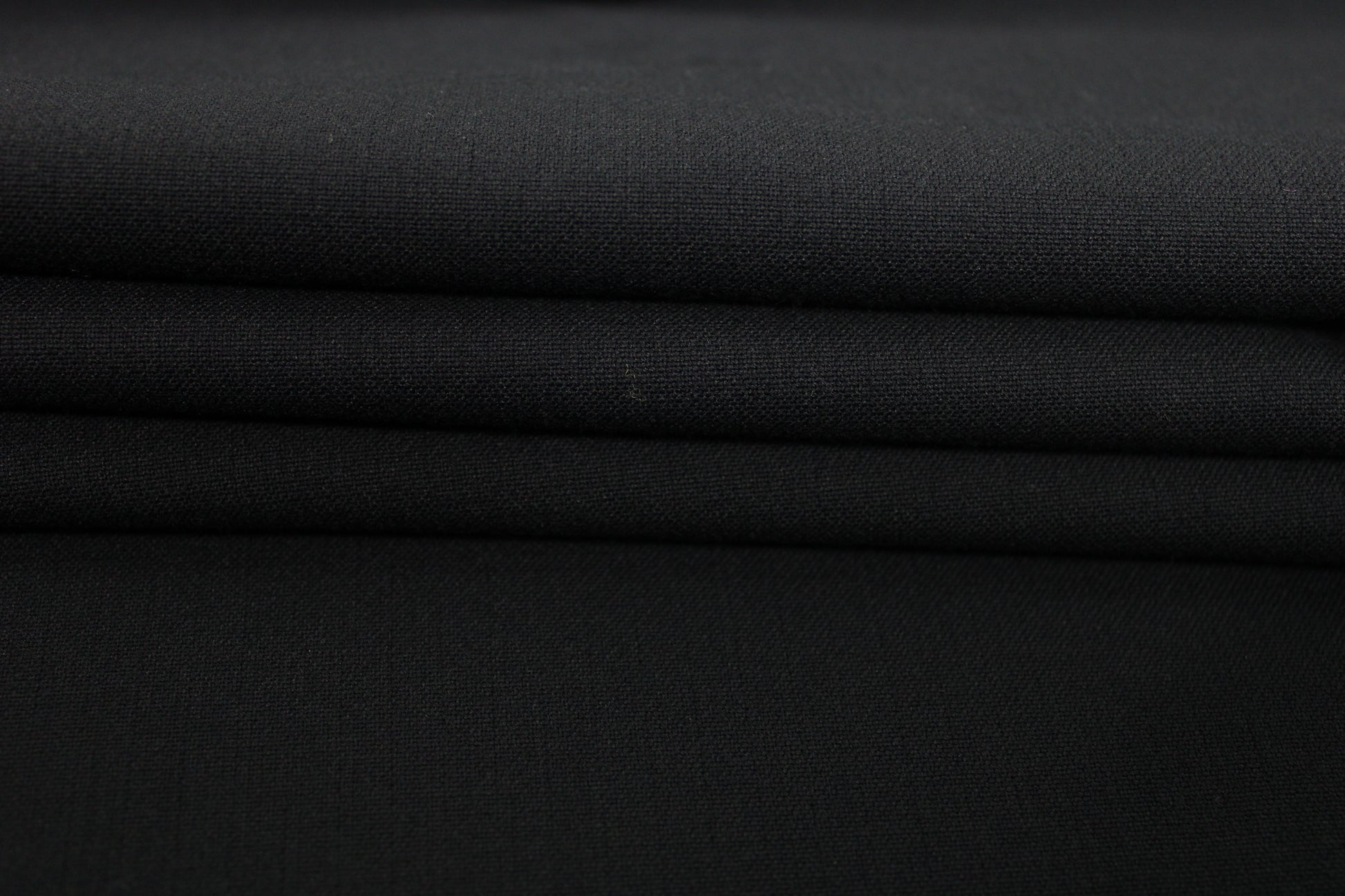 Tissu crêpe lourd - noir - photo 2/4 | So Tissus