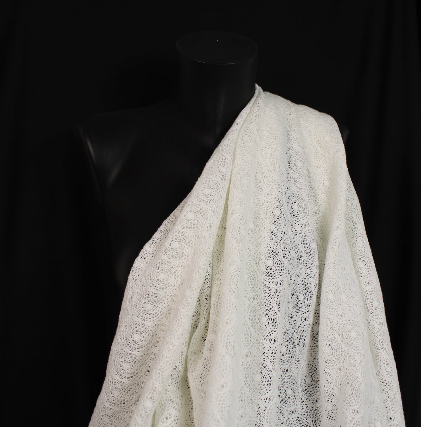 Tissu guipure motif circulaire - blanc - photo 3/4 | So Tissus