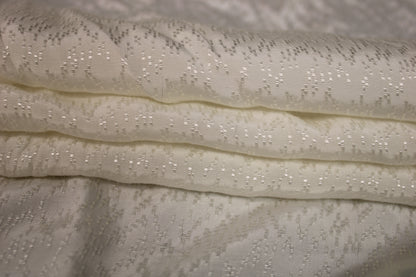 Tissu viscose - effet brodé - blanc cassé - photo 2/4 | So Tissus