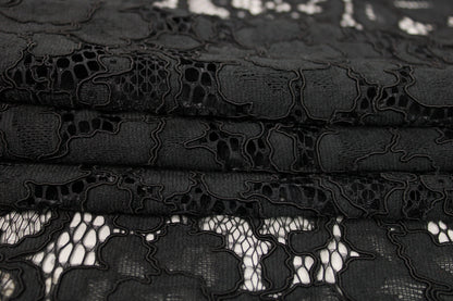 Tissu dentelle motif fleuri- noir - photo 2/5 | So Tissus
