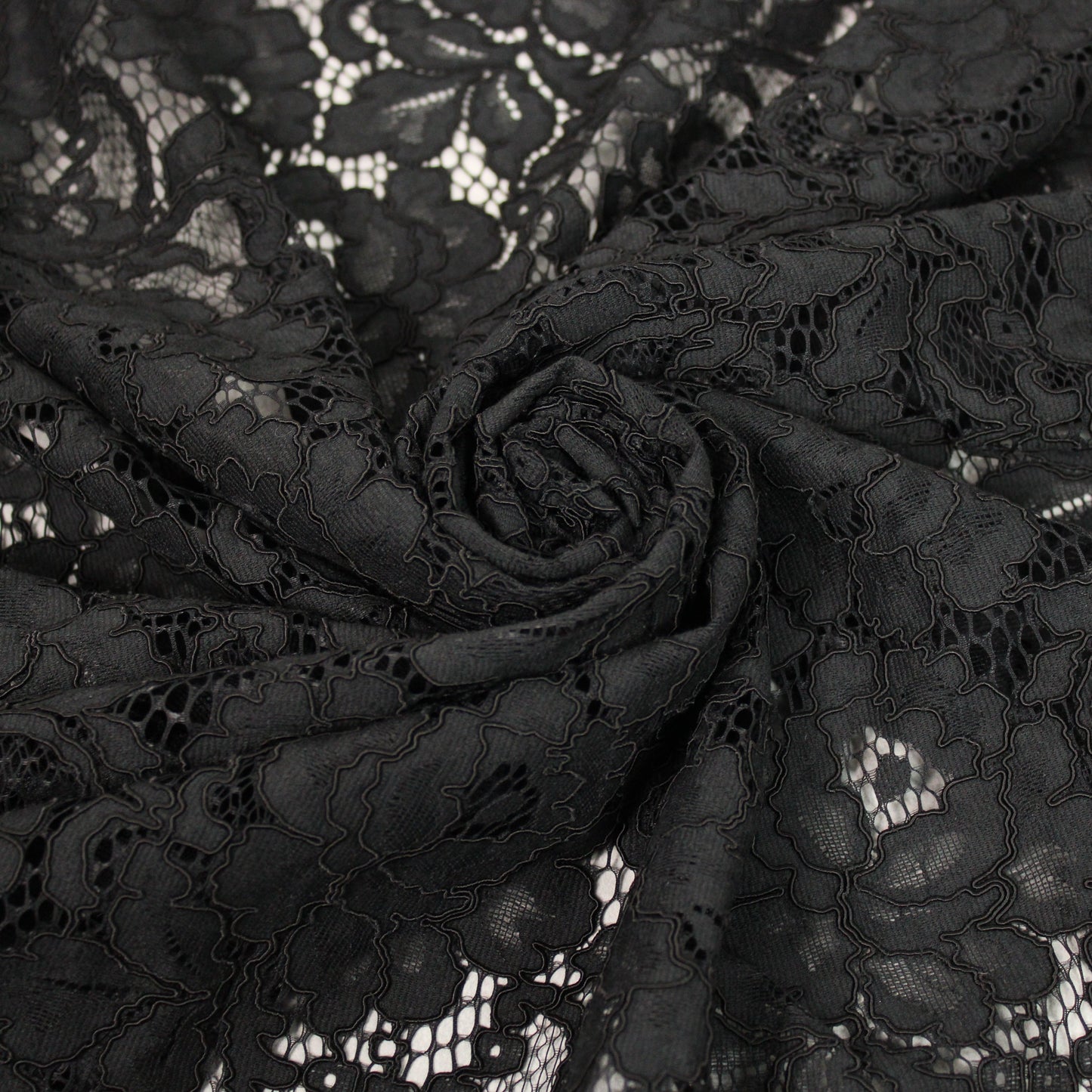 Tissu dentelle motif fleuri- noir - photo 1/5 | So Tissus