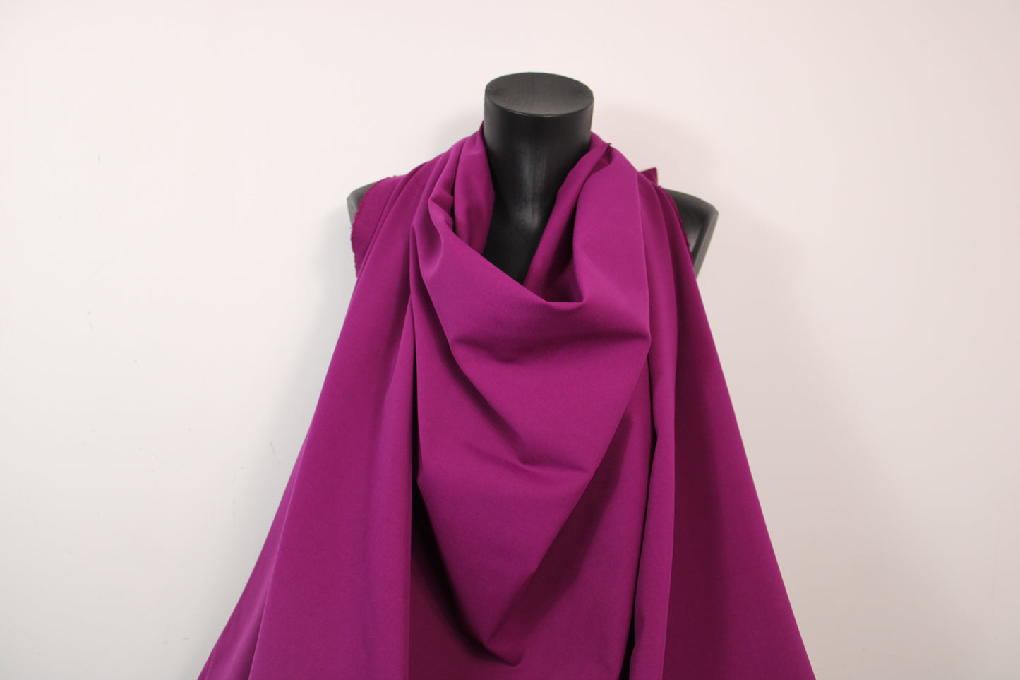 Tissu milano - magenta - photo 4/4 | So Tissus