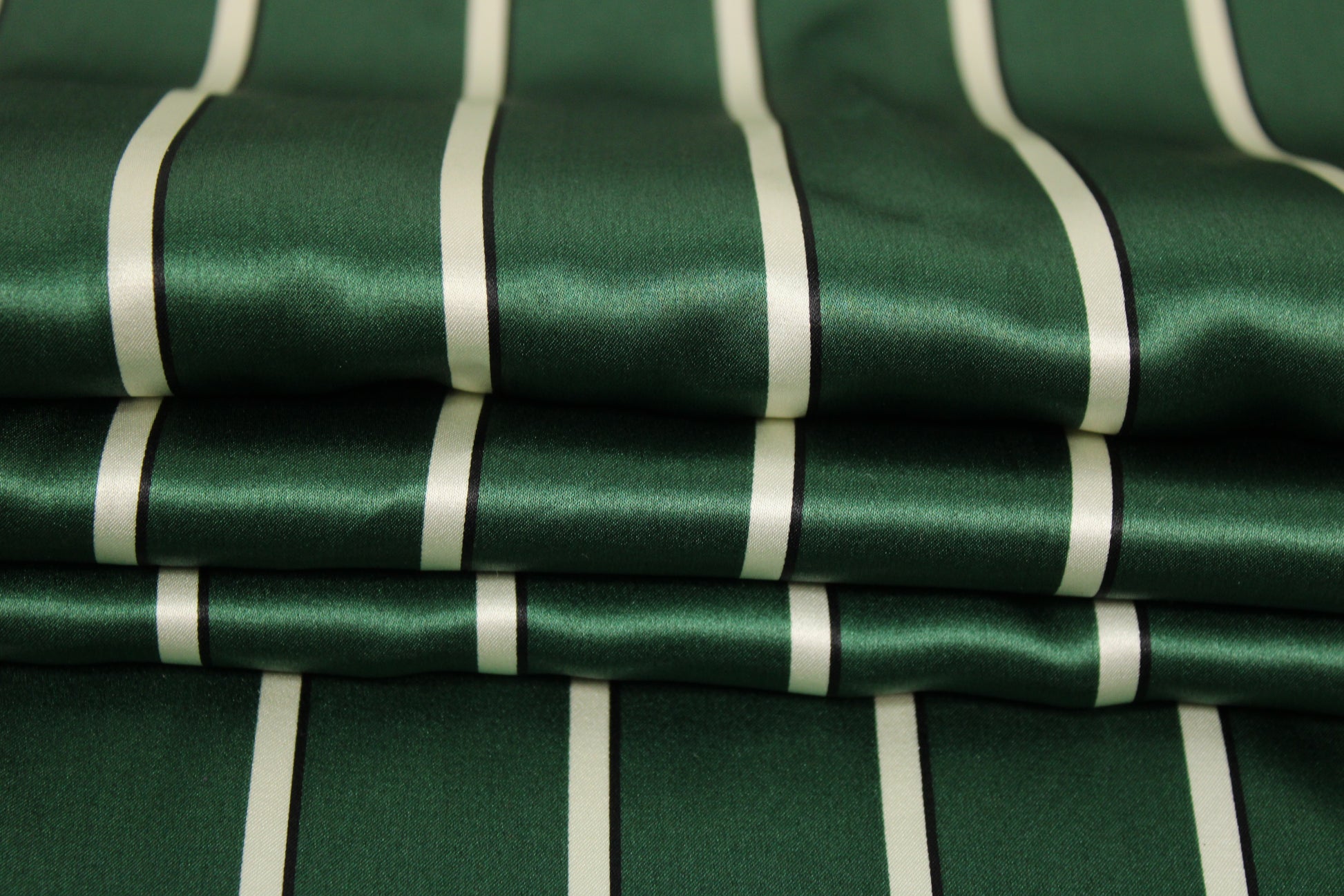 Tissu satin de soie - à rayures - vert et blanc - photo 2/5 | So Tissus