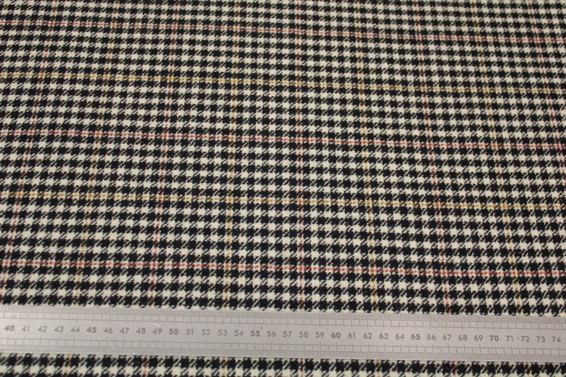 Tissu flanelle de laine - pied de poule - noir et blanc - photo 5/5 | So Tissus