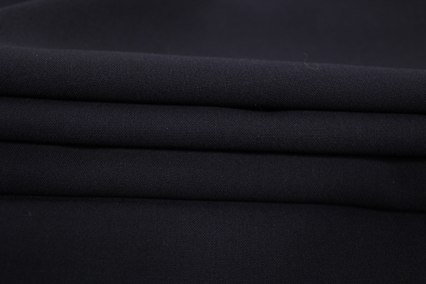Tissu crêpe de laine - bleu marine foncé - photo 2/4 | So Tissus
